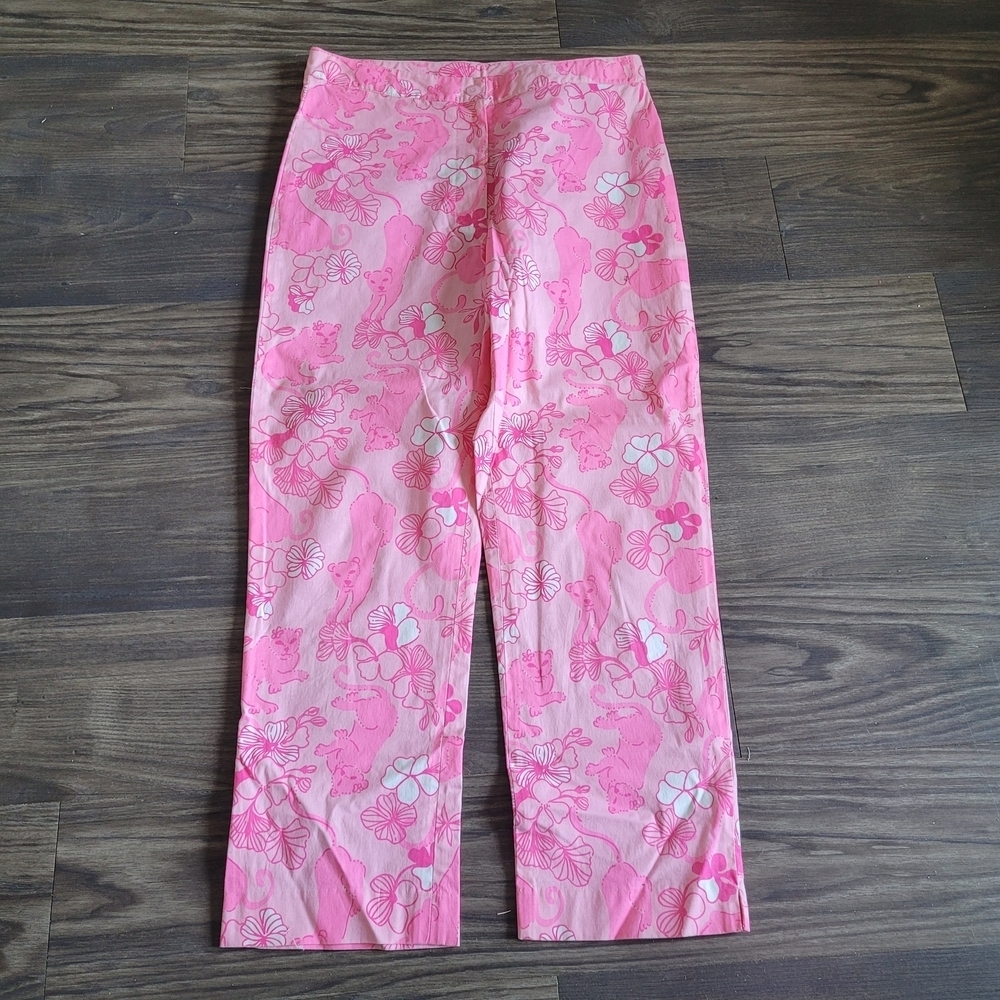 Lilly Pulitzer Womens RARE Pink Lions Pattern Capri Pants size 2 Chino